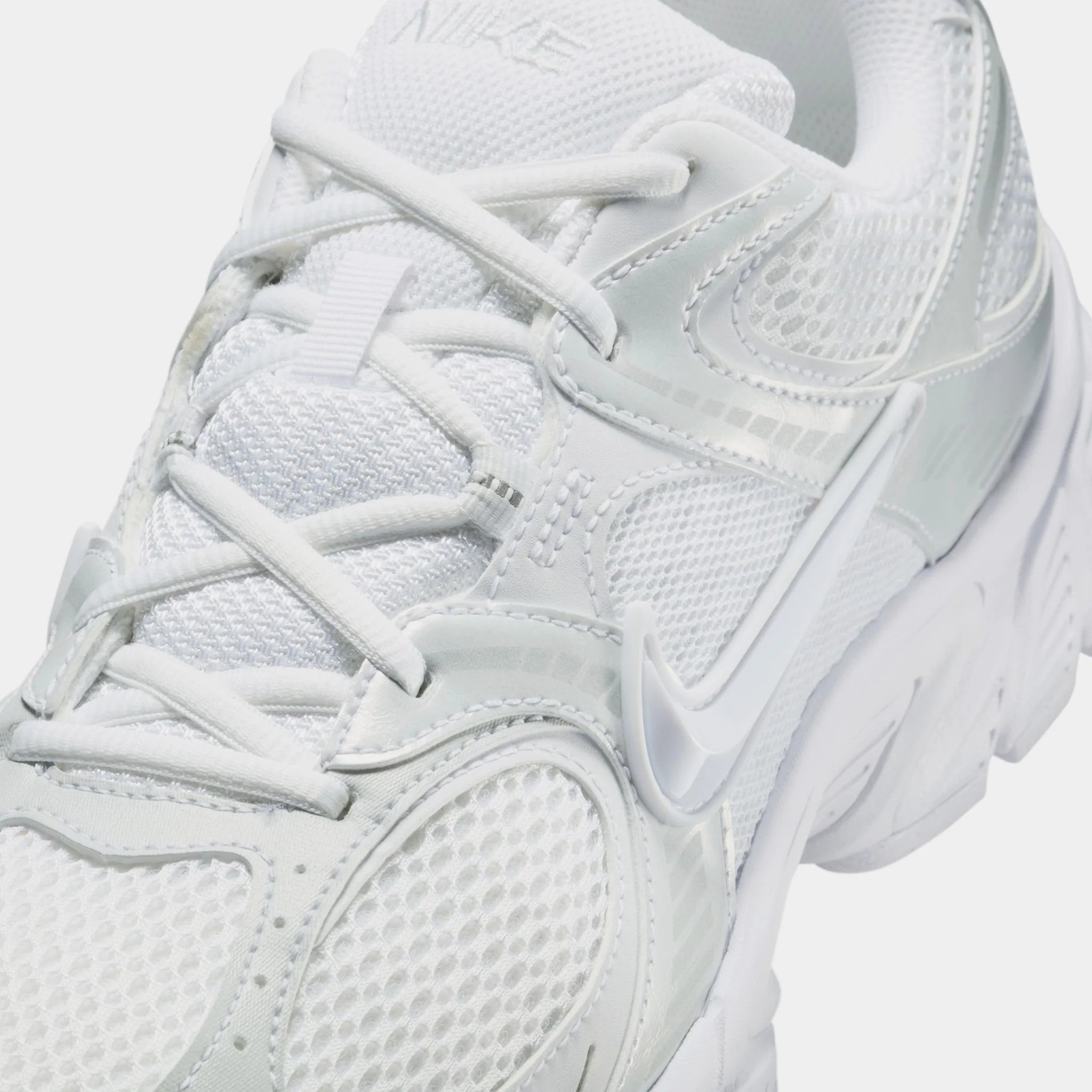 Zapatilla Nike V5 RNR - White