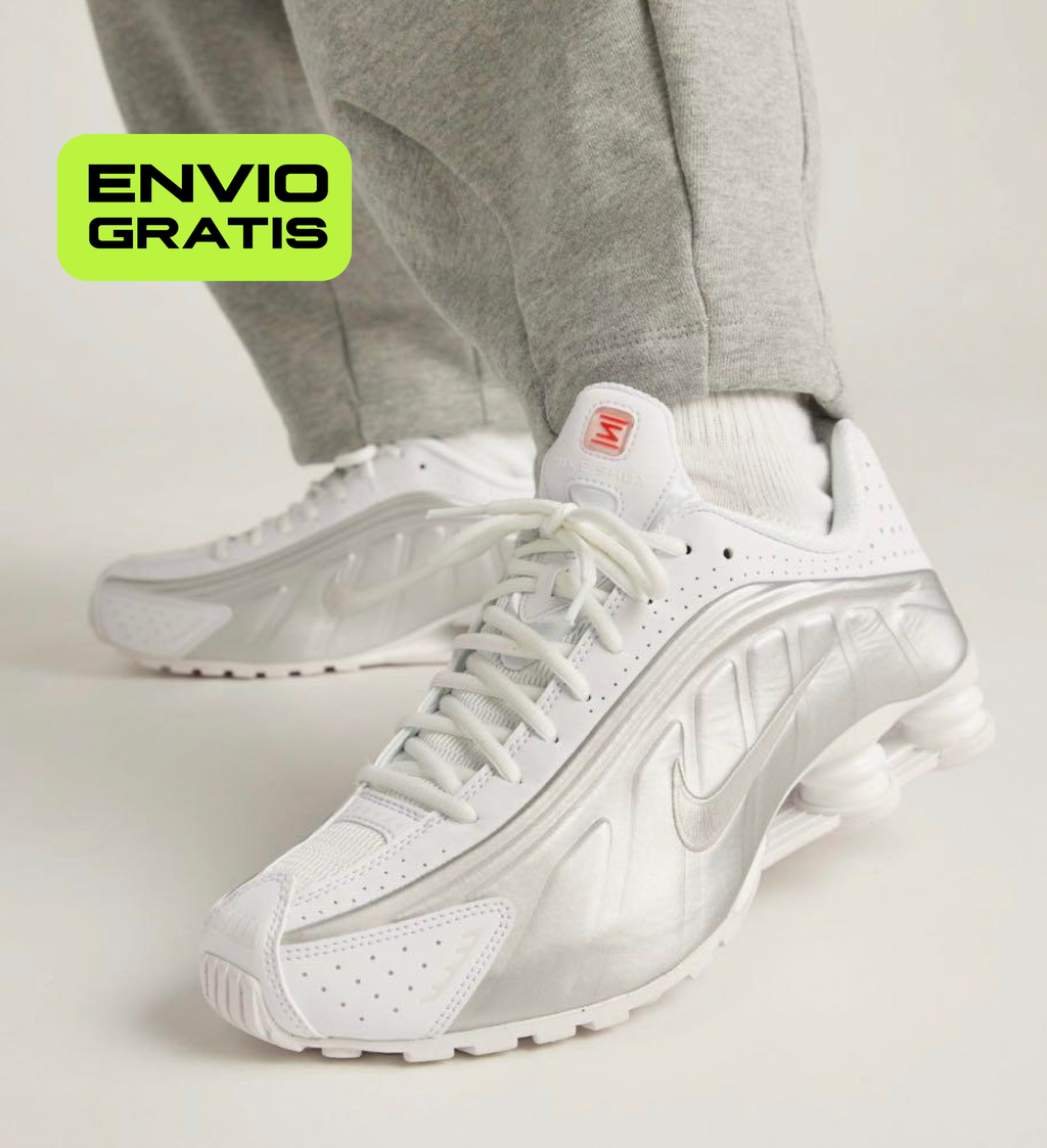 Zapatilla Nike Shox R4 - Metallic White